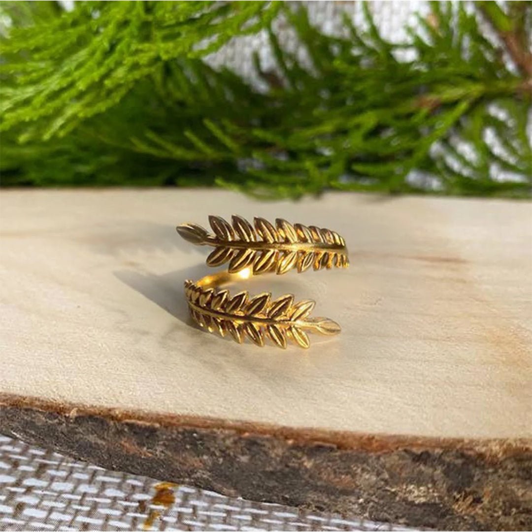 Crystal Fern Ring - ASPENS JEWELERS