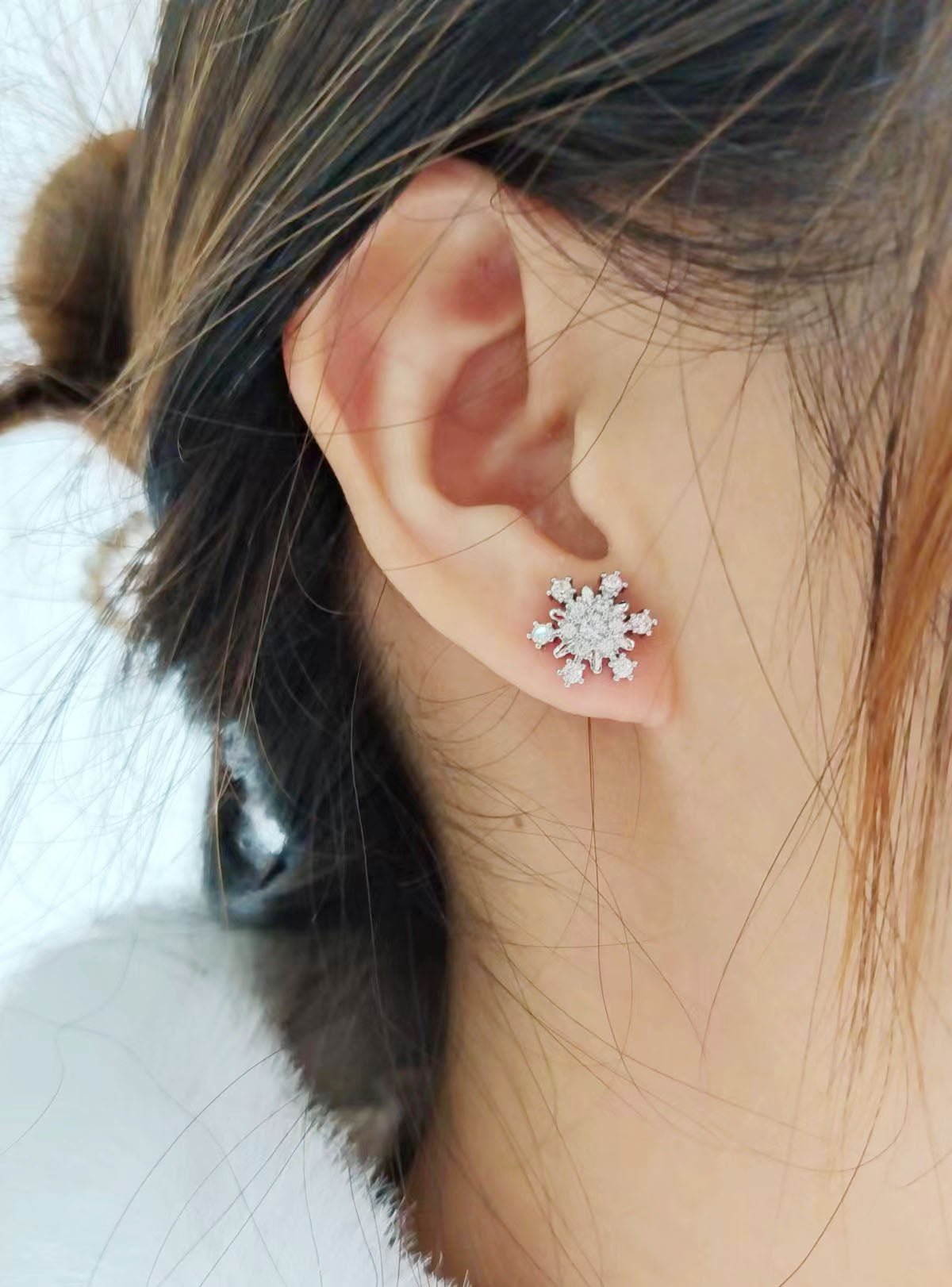 Snow Flake Earrings - ASPENS JEWELERS